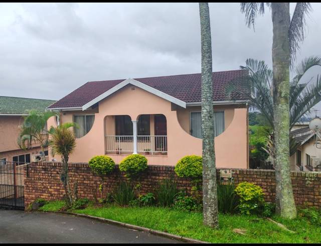 4 BEDROOM HOUSE FOR SALE IN SHALLCROSS